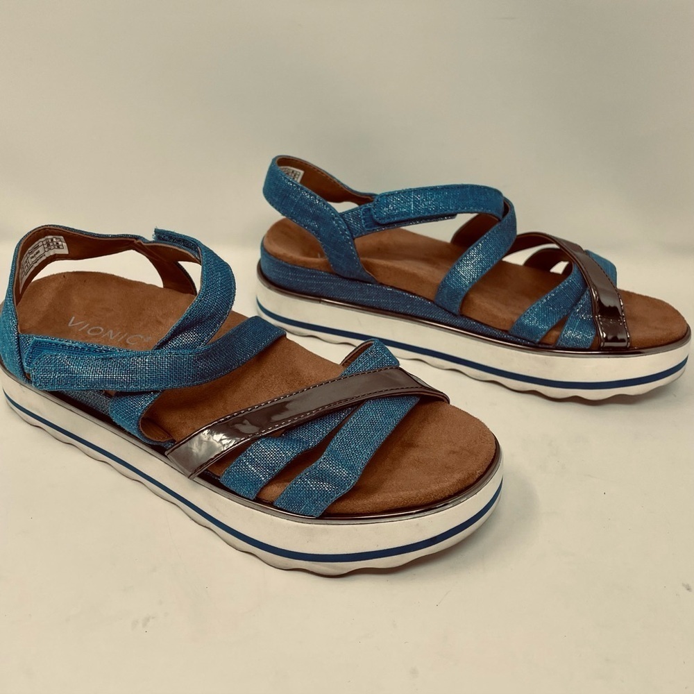 Beautiful barely worn Vionic denim sandals size 6 - Picture 4 of 8